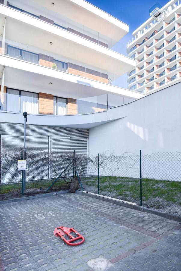 Apartamenty Promenada Z Tarasem I Parkingiem - Apartamenty Na Wyspie Swinoujscie Dış mekan fotoğraf