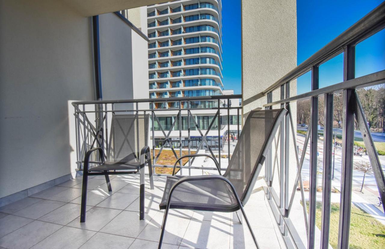 Apartamenty Promenada Z Tarasem I Parkingiem - Apartamenty Na Wyspie Swinoujscie Dış mekan fotoğraf